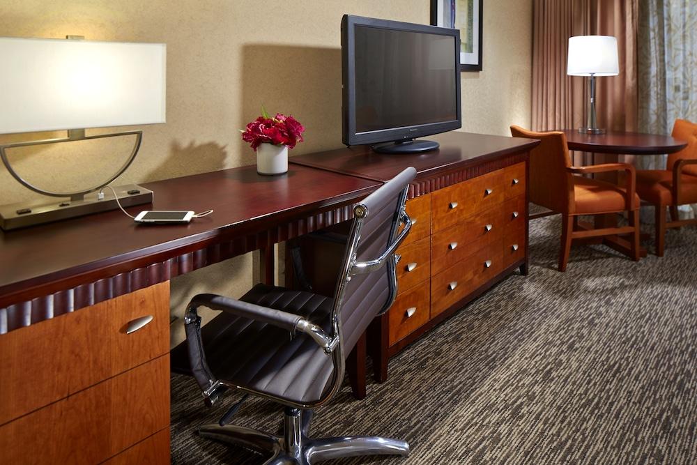 Anaheim Portofino Inn & Suites Εξωτερικό φωτογραφία