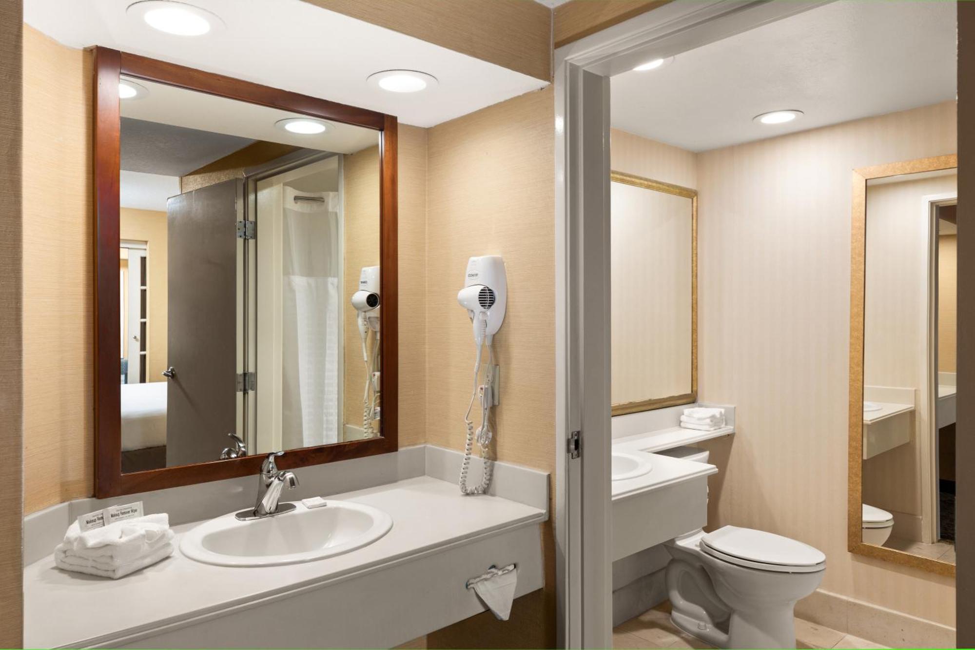 Anaheim Portofino Inn & Suites Εξωτερικό φωτογραφία
