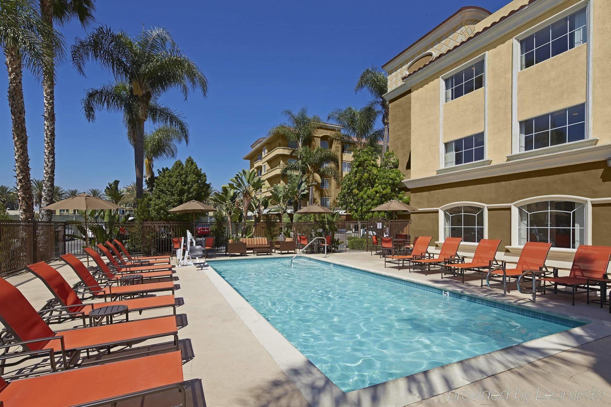 Anaheim Portofino Inn & Suites Εξωτερικό φωτογραφία